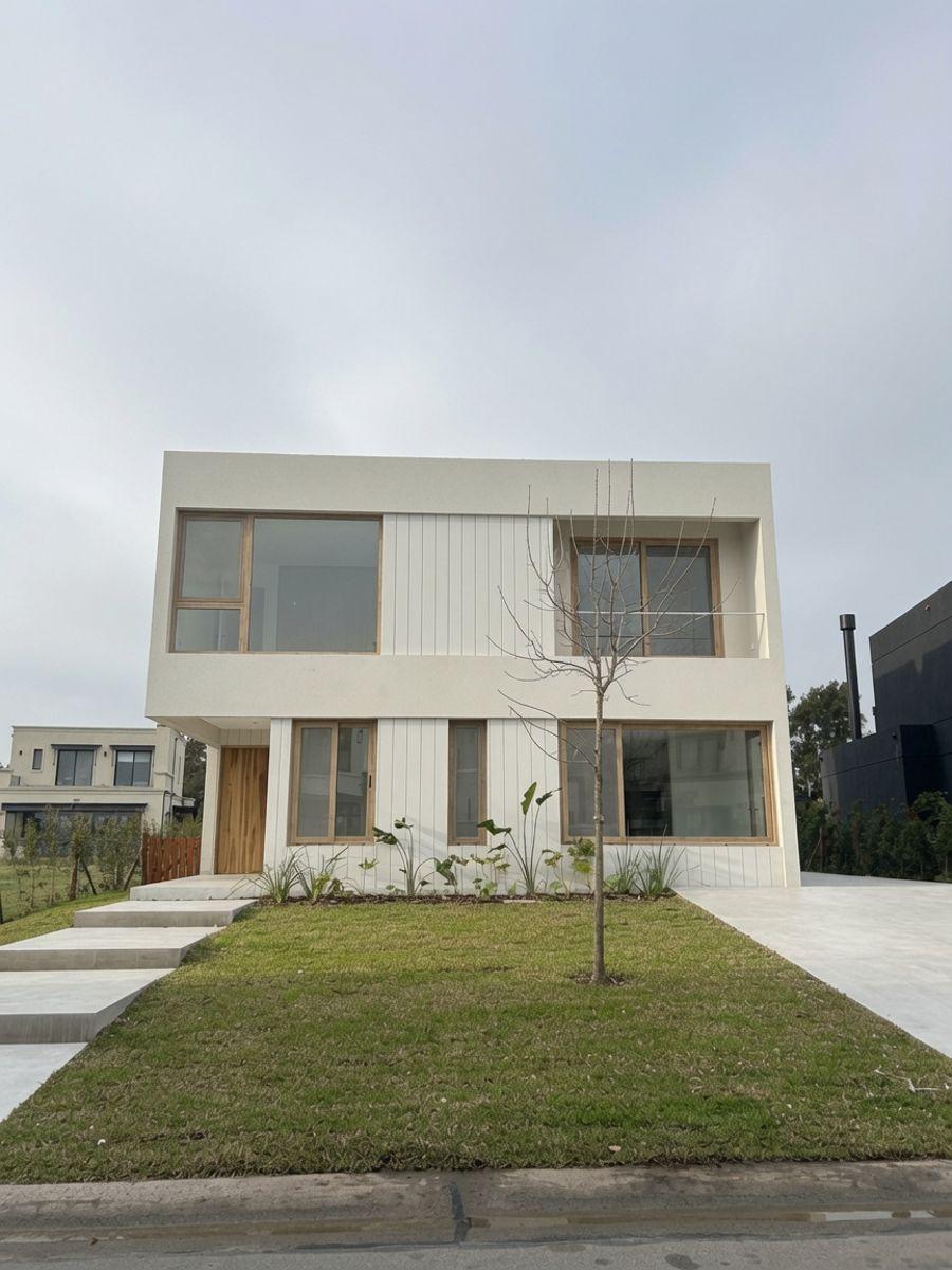 Carpinchos II — Casa a estrenar